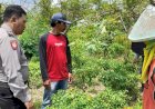 Bhabinkamtibmas-Desa-Permisan-Koordinasi-dengan-Warga-Terkait-Program-Pekarangan-Pangan-Bergizi