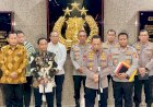 Kapolri-dan-Menteri-Kehutanan-Bentuk-Satgas-Gabungan-Telusuri-Temuan-Kayu-yang-diduga-akibatkan-Bencana-di-Aceh-dan-Sumatera