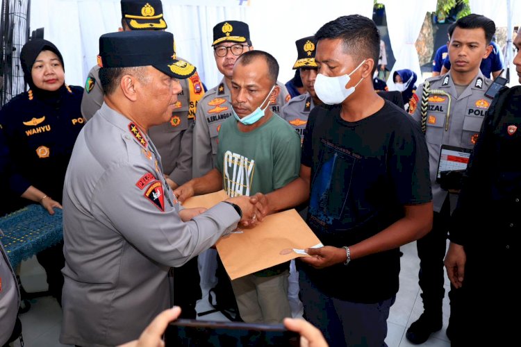 Wakapolri Tinjau Posko Antemortem DVI di Sumatera Barat, Pastikan Proses Identifikasi Korban Berjalan Optimal
