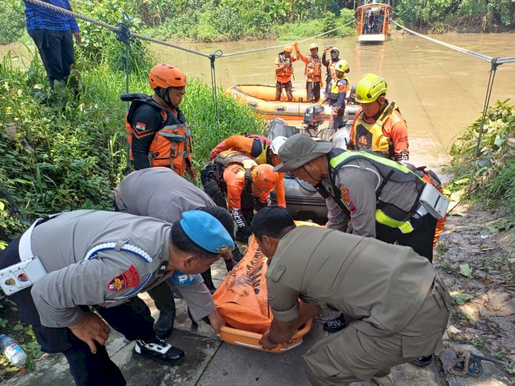 Hari Kelima Pencarian, Korban Tenggelam di Krian Berhasil Ditemukan