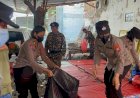 Polwan-Polresta-Sidoarjo-Peduli-Kebersihan-di-Posko-Keluarga-Korban-Santri-Ponpes-Al-Khoziny