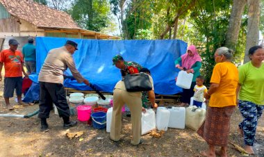Polisi-Kembali-Salurkan-Bantuan-Air-Bersih-Untuk-400-KK-di-Ngawi