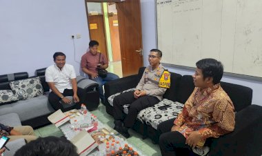 Memastikan-Pengamanan-Tahapan-Pemilu-2024-Kondusif,-Kapolres-Situbondo-Kunjungi-Kantor-KPU-dan-Bawaslu