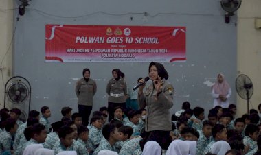 Rangkaian-HUT-Ke-76,-Polwan-Polresta-Sidoarjo-Edukasi-Pelajar-Antisipasi-Kenakalan-Remaja