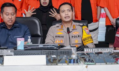Polrestabes-Surabaya-Berhasil-Ungkap-Sindikat-Penipuan-Online-Jaringan-Internasional-10-WNI-Diamankan
