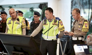 Polda-Jatim-Siagakan-1.284-Personel-Amankan-Debat-Pilgub-di-Pilkada-2024