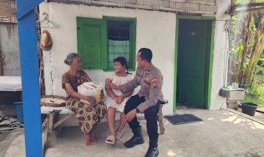 Bhabinkamtibmas-Tulangan-Ini-Ajarkan-Putrinya-Peduli-Sesama