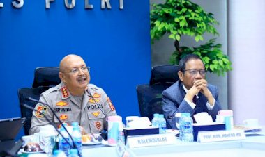 Polri-Teguhkan-Moral-dan-Profesionalisme-Pasca-Krisis,-Gandeng-Prof.-Mahfud-MD-dan-Komjen-Chryshnanda